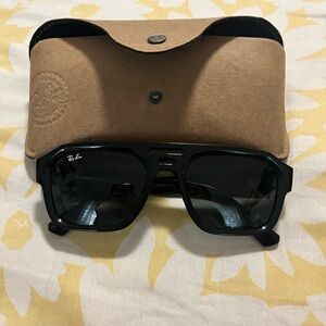 Ray-Ban Black Sunglasses with Tan Case